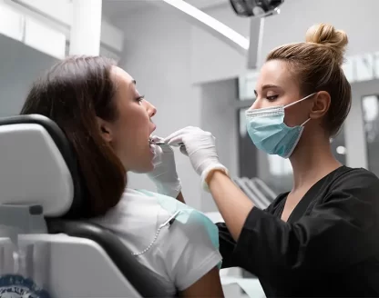 Dealing with a Toothache: When to Call an Emergency Dentist in Brampton 